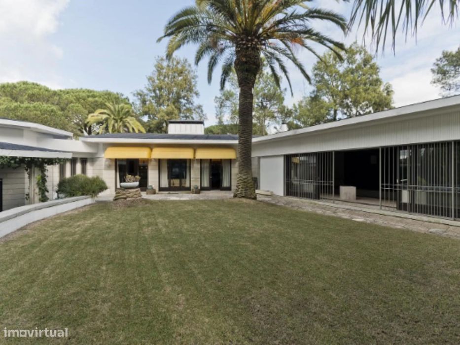 Vila de Luxo com piscina privada em Cascais
