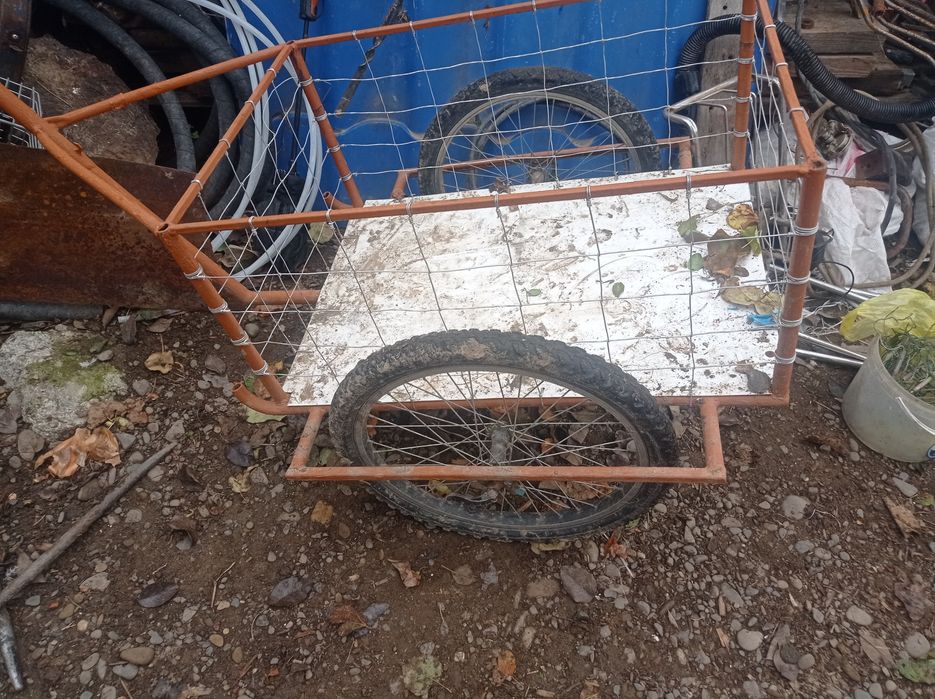 Продам прицеп для велика