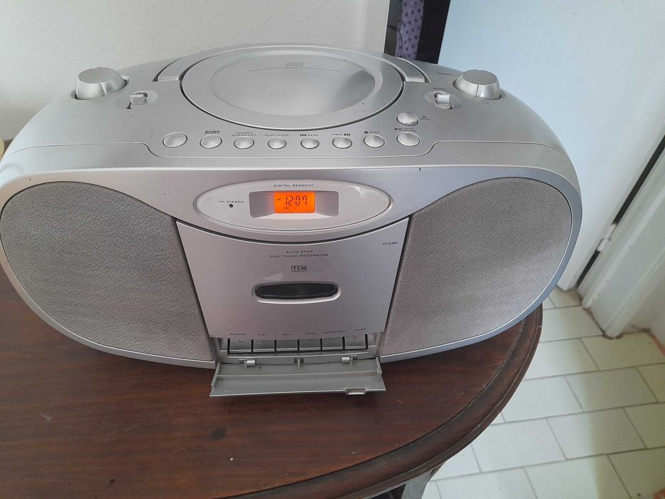 Radio TCM con CD player