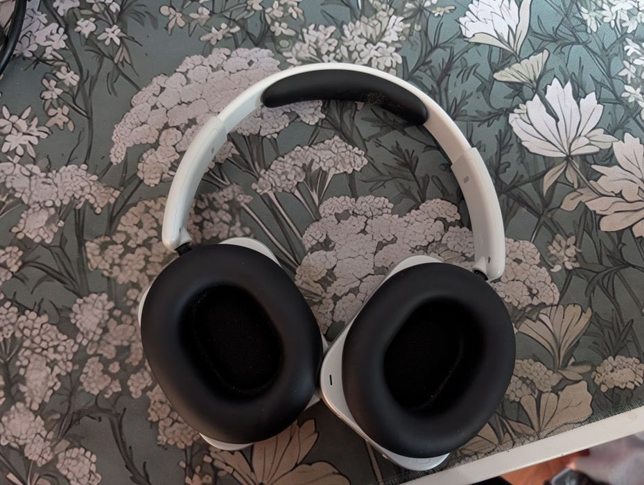 nothing headphone (1)