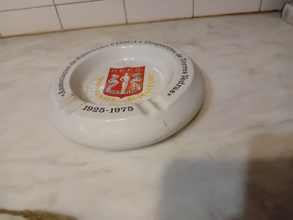 Cinzeiro Antigo Comemorativo