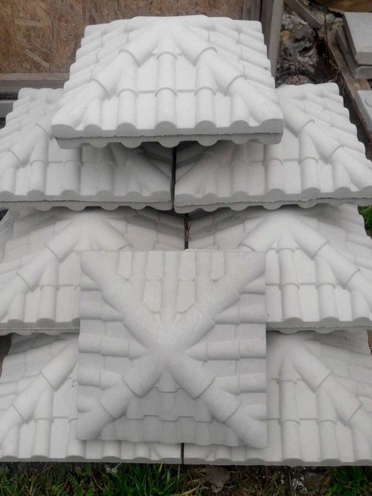 Бетонні ковпаки для стовпів і парапети (козирки, кришки) для огорожі