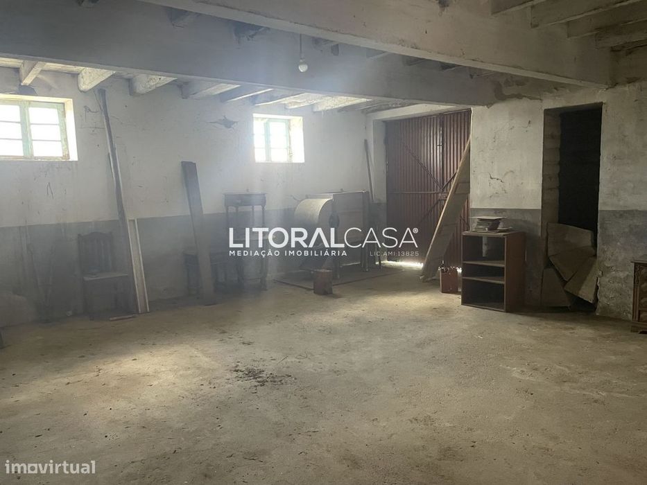 Moradia T3 para Recuperar com Terreno de 730 m² – A Poucos Minutos