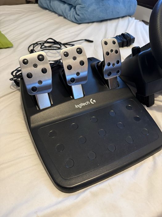 Logitech G29 + Shifter (Kit completo) – Impecável