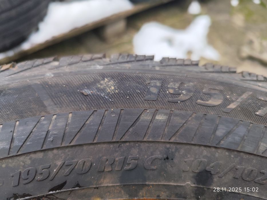 195/70/15 C komplet opon zimowych MATADOR