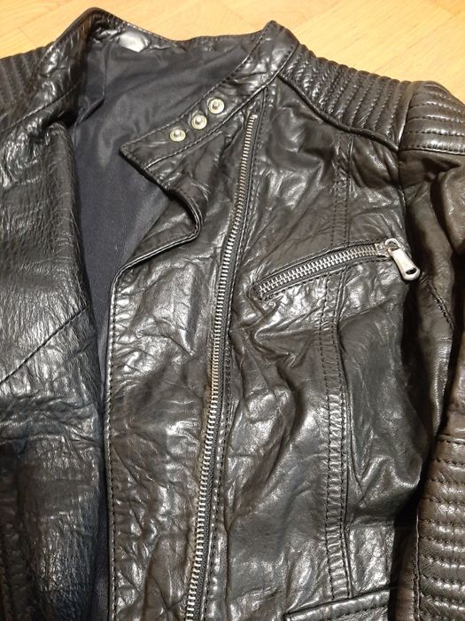 Шкіряна куртка весна-осінь