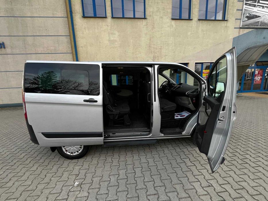 Wynajem bus 9cio osobowy ford transit tourneo costom