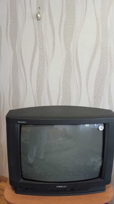 Телевизор Samsung кинескопный цветной рабочий