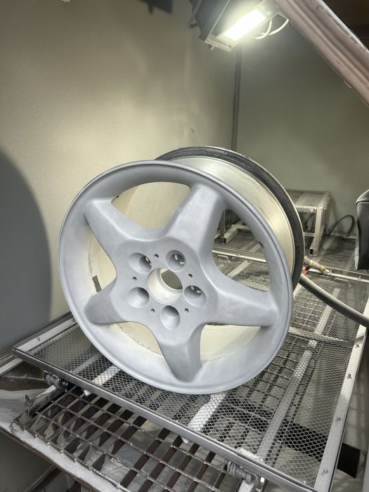 Piaskowanie, szkiełkowanie małych i średnich elementów