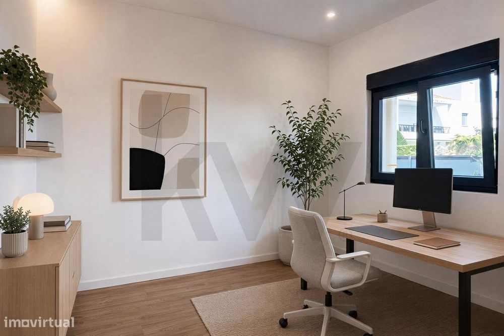 Charmosa Moradia T5 com Jardim Totalmente Remodelada -  Sassoeiros, Ca