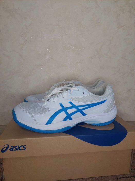 Кросівки Asics для волейболу/тенісу