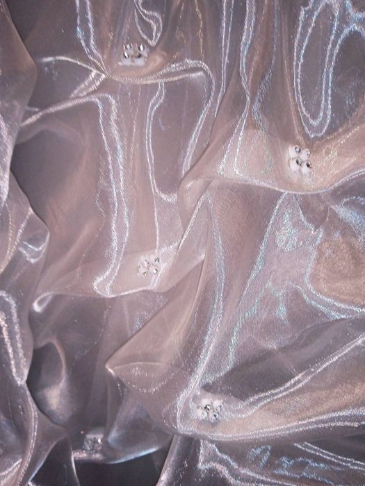 Продам весільну сукню б/у.