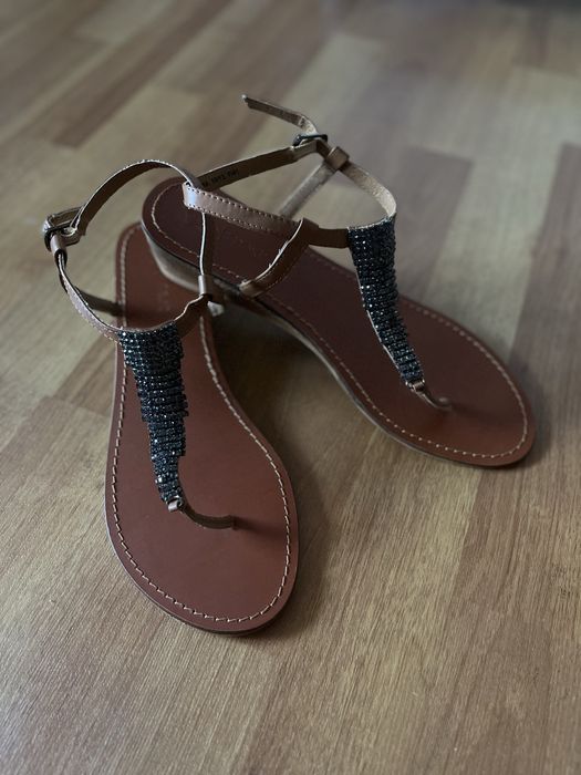 Продам шкіряні сандалі-вʼєтнамки фірми Next 41 розмір 26 см устілка