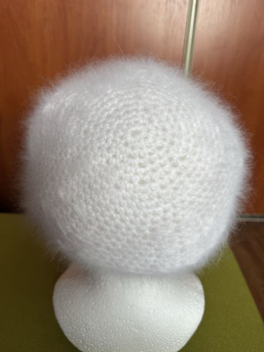 Damski beret z angory