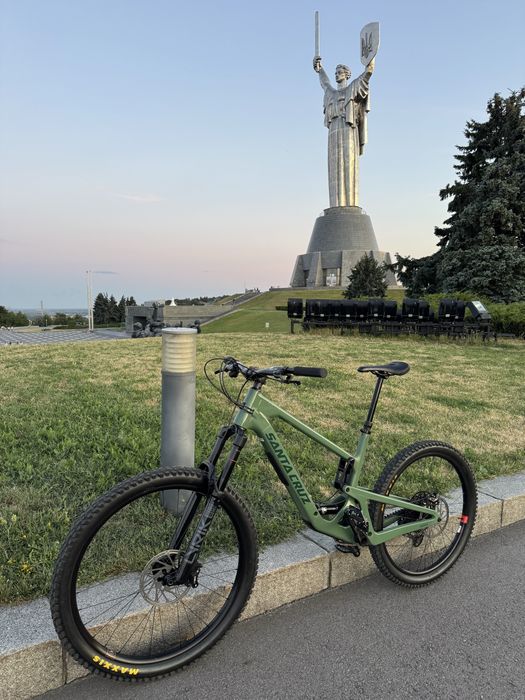 Велосипед Santa Cruz Bronson L-Xl 2026 29/27.5