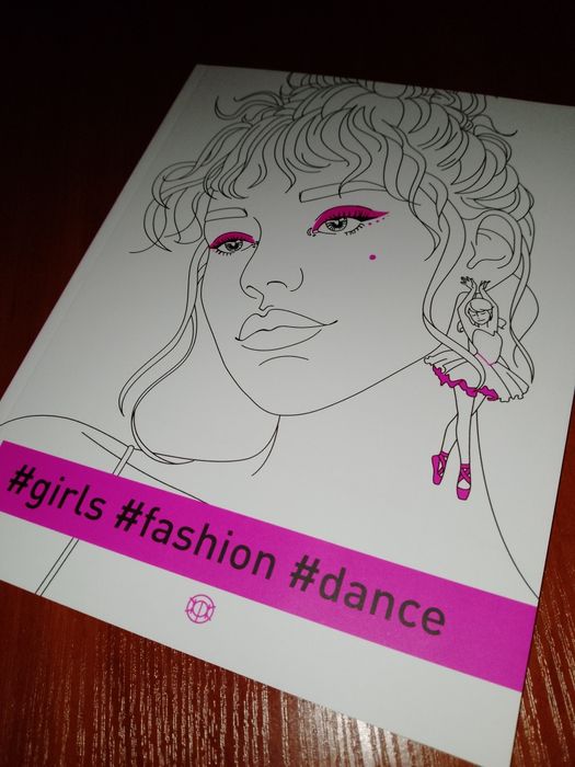 Продам розмальовки #girls оригинал