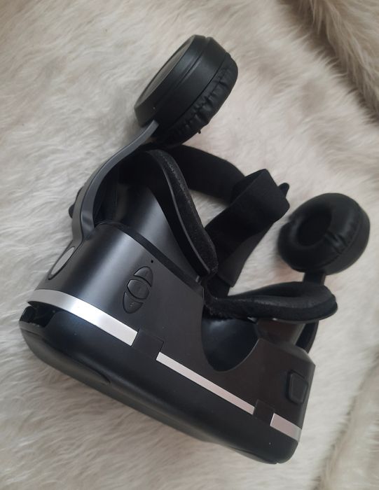 Очки виртуальной реальности для телефона