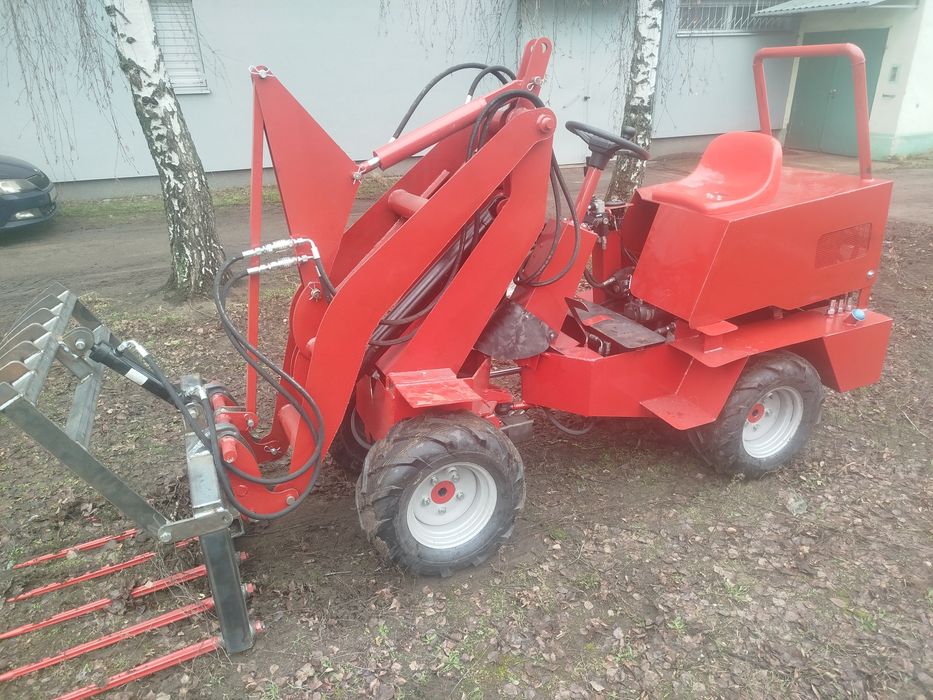 Miniładowarka ładowarka 4x4