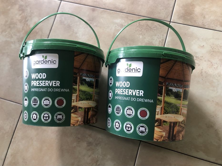 Impregnat do drewna kolor mahoń Mahogany 2 opakowania po  5L z woskiem łącznie do 100 m kw powierzchni firma Gardenic