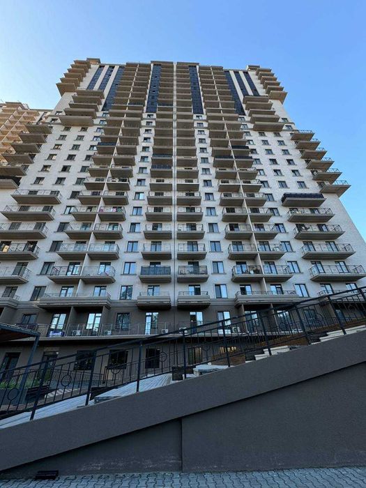 Продам 2х к кв. в ЖК"Акрополь"