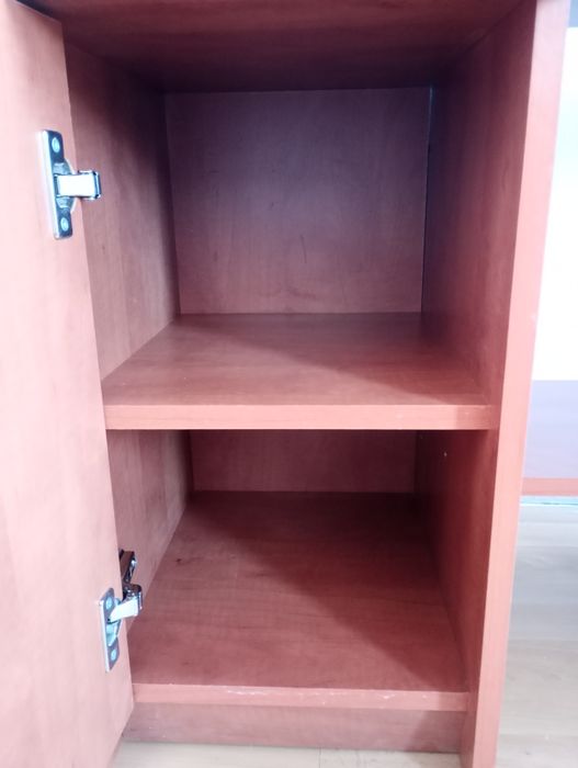 Solidne drewniane biurko