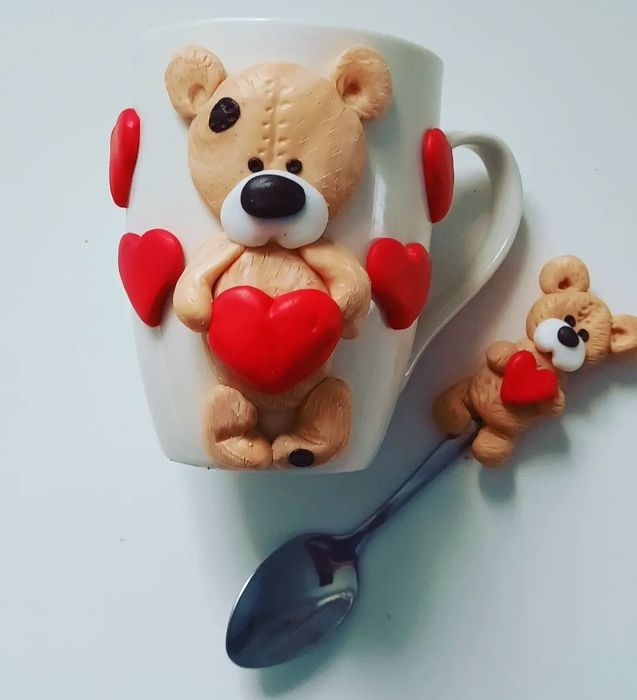 Piękny zestaw handmade. Kubek i łyżeczka zdobione modeliną.