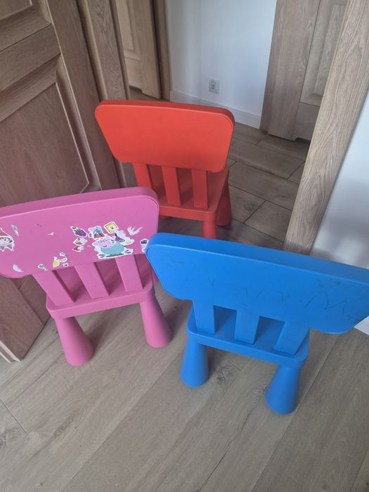 Krzesełka Mammut Ikea 3 szt różowe niebieskie czerwone