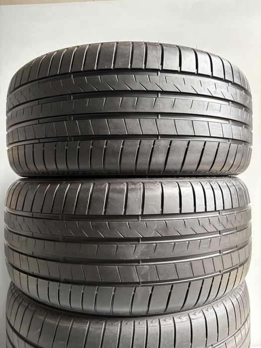 285/35 R22 Bridgestone
