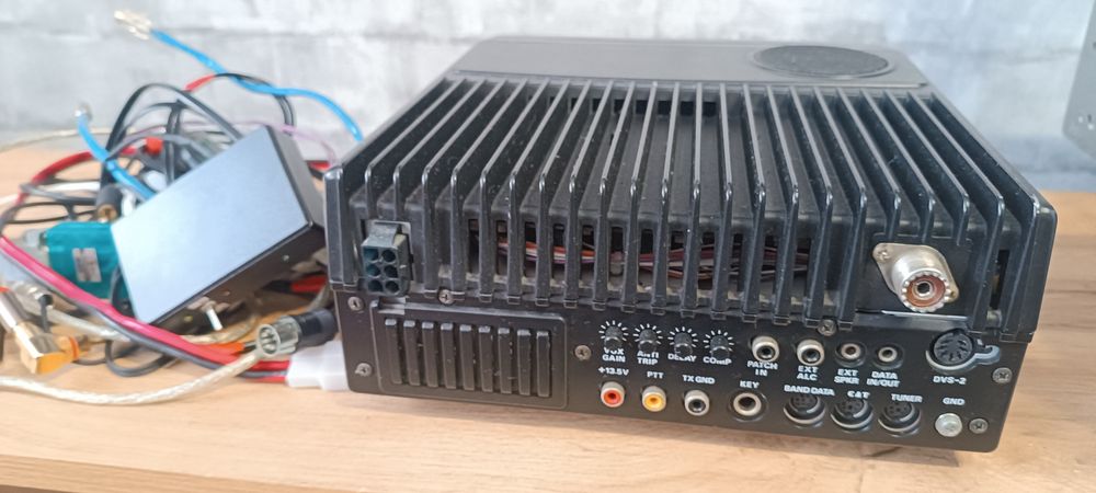 КВ трансивер Yaesu FT900