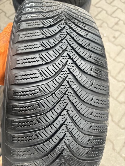 Para opon zimowych 195/65 R15 Hankook