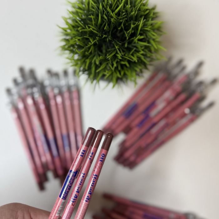 Олівець для губ Glambee 110,111,112