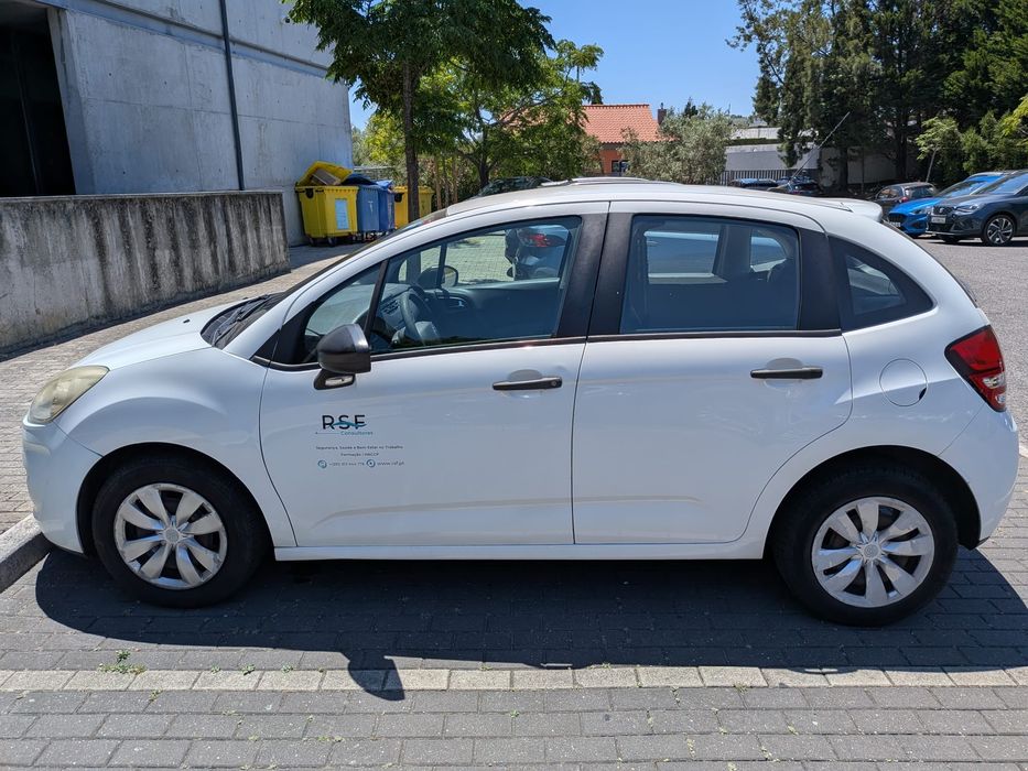 Citroen comercial C3 matricula 11-MC-50 Gasóleo