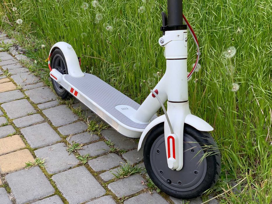 Электросамокат Xiaomi Electric Scooter (Европейская версия) Оригинал