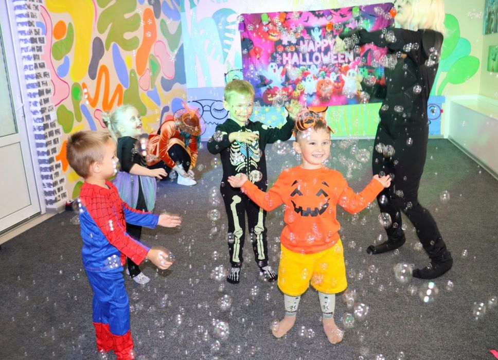 Аніматори на дитячі свята | Герої, квести, ростові ляльки