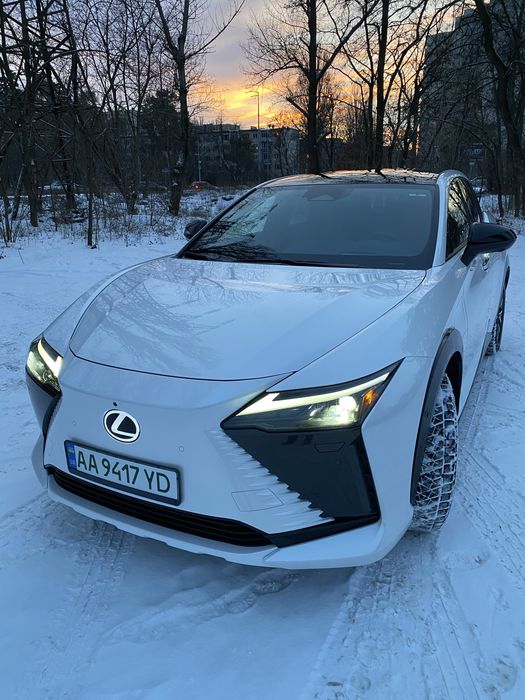 Лексус  RZ-450e. 2024