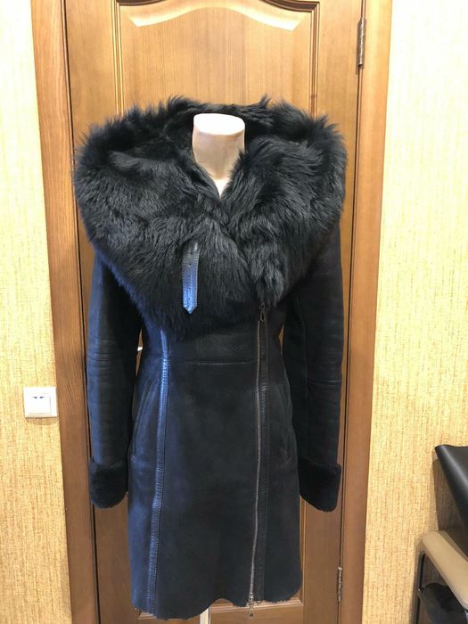 Продам дубленку з натур шкіри.