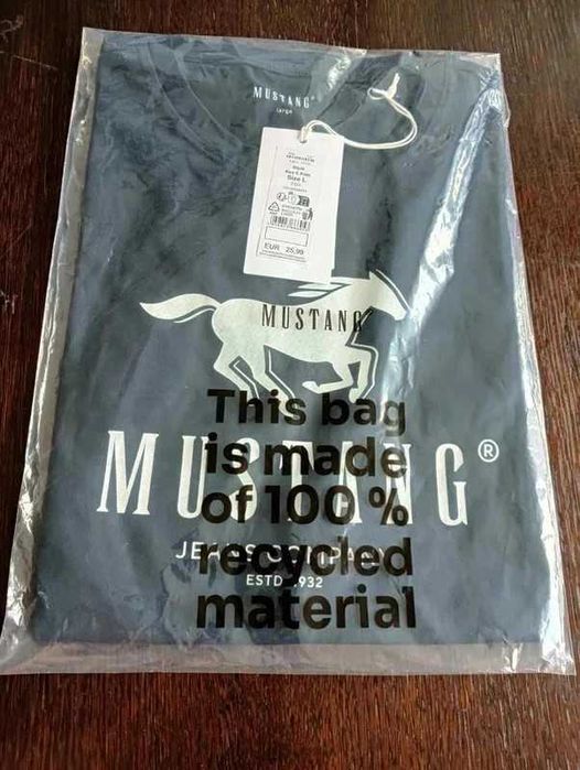 Nowy t-shirt Mustang
