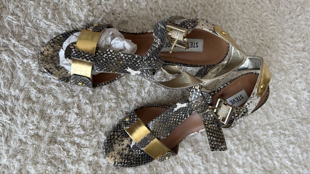 Босоніжки Steve Madden розмір 37-38