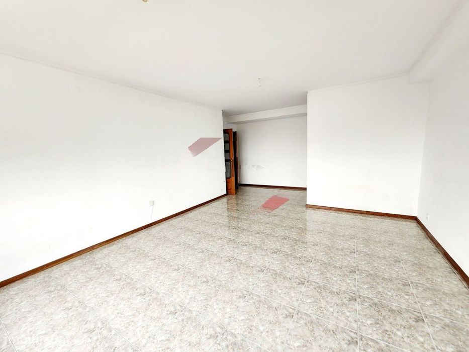 Apartamento T2 em Vilar do Paraíso