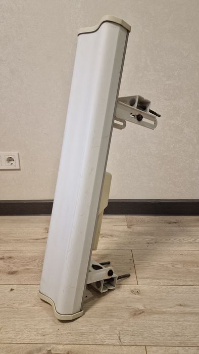 Ubiquiti AirMax Sector 2G-16-90 (AM-2G16-90)