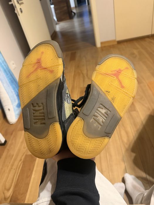 Оргінальні оффвайти джордан5