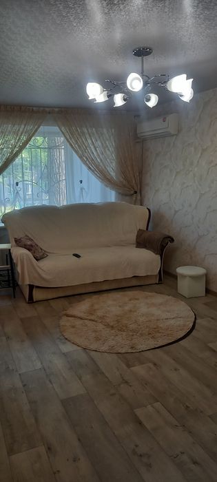 Продам 3к.кв.60м² 2/5 АО эл.мебель.2парковочных места.