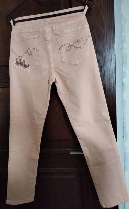Nowe spodnie jeansowe Desigual r. 24/XS