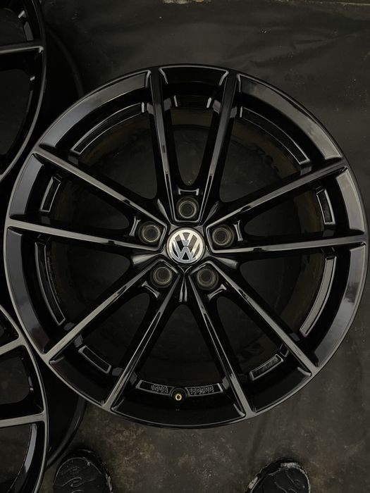Диски R18 5x112 Et44 8J. Volkswagen Passat Tiguan NMS ID4 Audi A6 A4