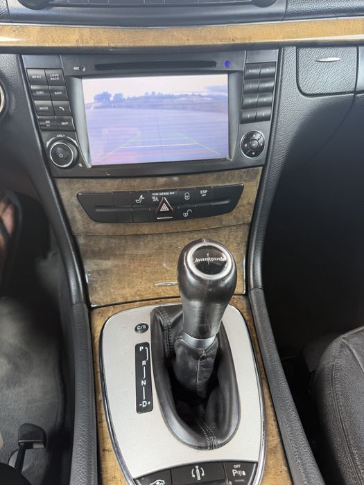 Mercedes-Benz E 320 — fotografia 9