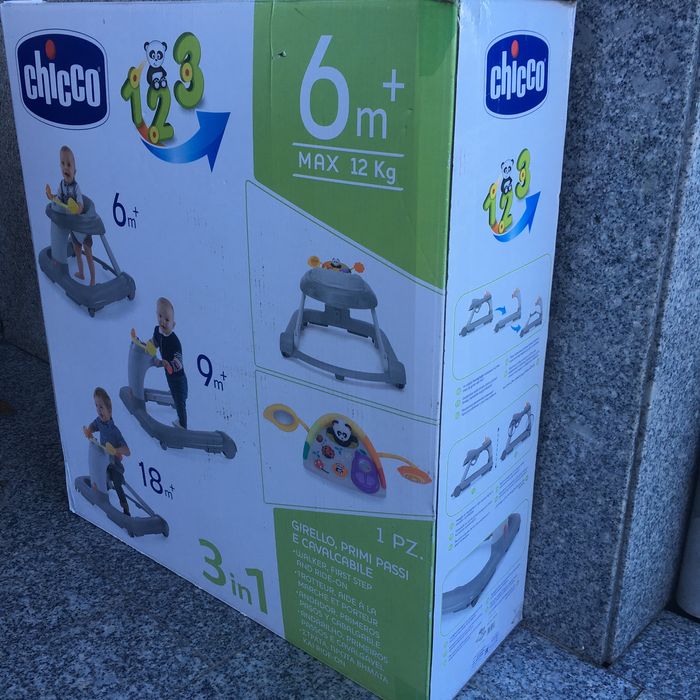 Andador Chicco 1 2 3 cinza. Novo!