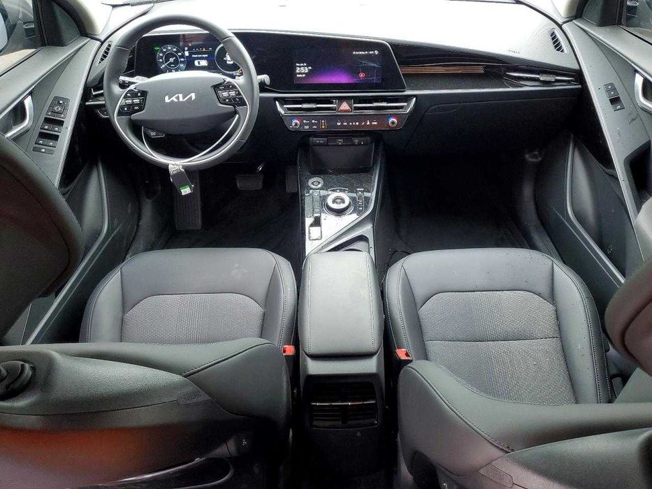 Kia Niro Wind (2025)