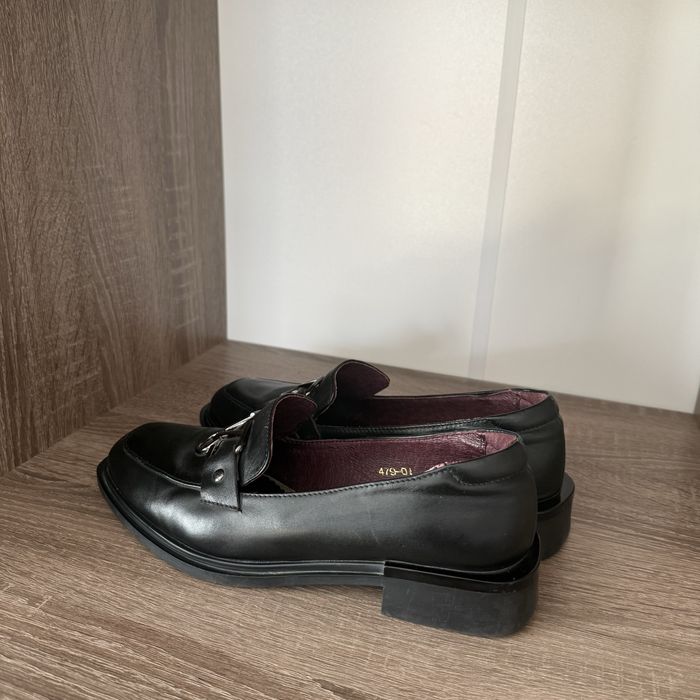 Туфлі 38 розмір натуральна шкіра Лофери чорні Шкіряні туфлі жіночі