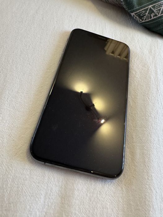 iPhone Xs 64Gb em bom estado