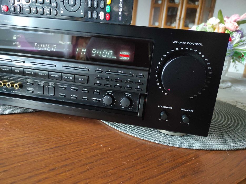 Amplituner Kenwood KR-V9030 + pilot